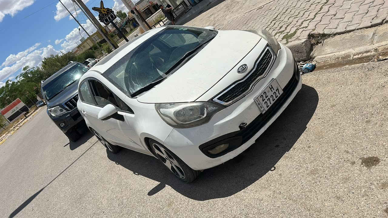 كيا ريو  خليجي مكفوله من الصبغ فتحه جاهزه السياره مكانها بغداد سعرها 87 وبيها مجال محرك 1600 دوش ويل كب خمسه 
مكانها بغداد

***********
