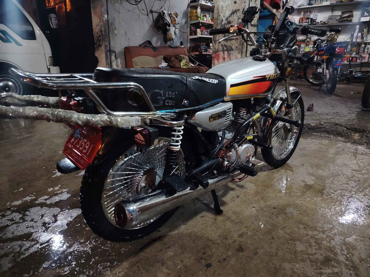 تايكر ٢٠٢٠ محرك مفتوح مبدل بستن شرط المحرك أخرس شلعه ومعدل كهربائيات كله شغاله مابيه اي نقص السعر ٥٠٠ الف العنوان حي البكر بعد جامع البديع رقم تلفون *********** بيه واتساب اخوان خاص مارد واتساب أو اتصال عله الخط
