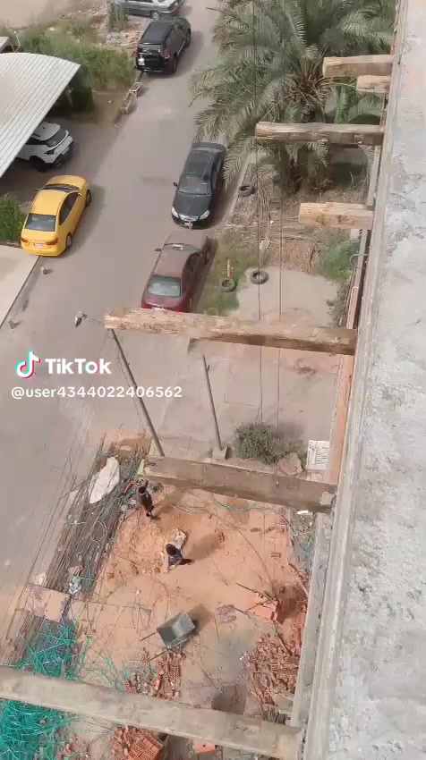 سلام عليكم ونج تصعيد كافت المواد قلع شتاكر زميج تصعيد 
طابوك بلوك سبنت رمل فرمستون مرمر  جص من اول 20 طابق *********** سعار مناسبه وتساب متوفر بغداد***********
