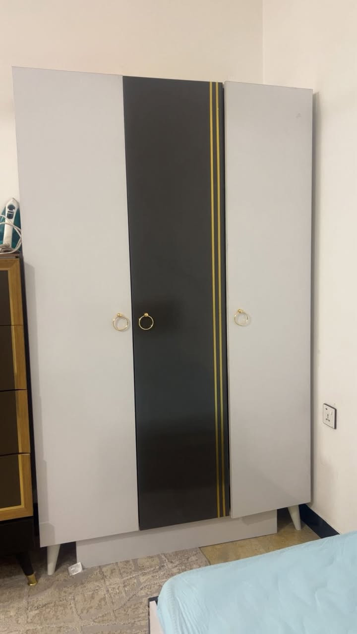 غرفة للبيع
سرير وكنتور وكومدي كماموضح في الصوره
المكان  بغداد حي الجامعة


**إذا كنت صاحب هذا الإعلان وتريد حذفه لأي سبب، رجاءا أرسل رسالة إلى الدعم الفني**