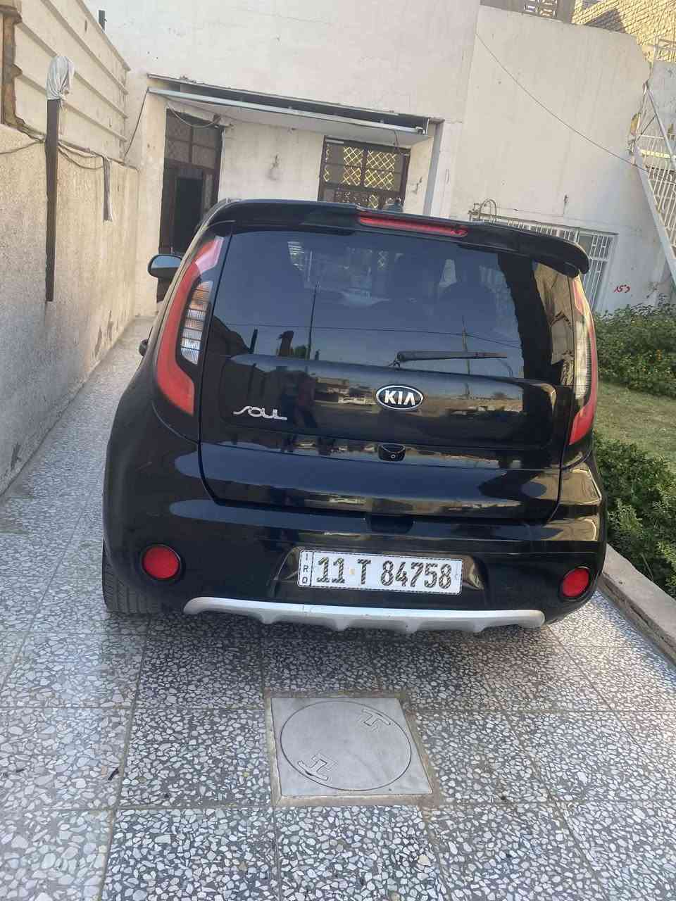 سيارة صول محركً2000 gdi موديل 2017 اسود وارد امريكي فول مواصفات بصمه كشنات كهربائي بنراما الداخل لونين اسود ورصاصي مقاعد اربعه مكيفه  رقم بغداد الجديد هزه وسنويه 2029 ماشيه 58 الف قابل للزياده ضربته باب السايق وتبديل  لغد بلادي بيه بدايه تبخير 
السعر ٩٨ للتواصل ع الرقم
 ‭0771 123 5630‬
