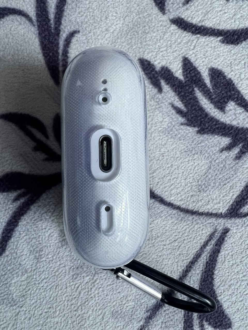 السلام عليكم
سماعة ايربود برو 2 تايبسي 
السماعات نظيفه وفلوسك ما تضيع بيها 
نسبة النظافه 90‎%‎
مكفوله كفاله تامه وياها الكارتونه والكيبل ووين متحب تفحص افحص 
السعر 225 وبيها مجال بسيط
مكاني بغداد 
***********
