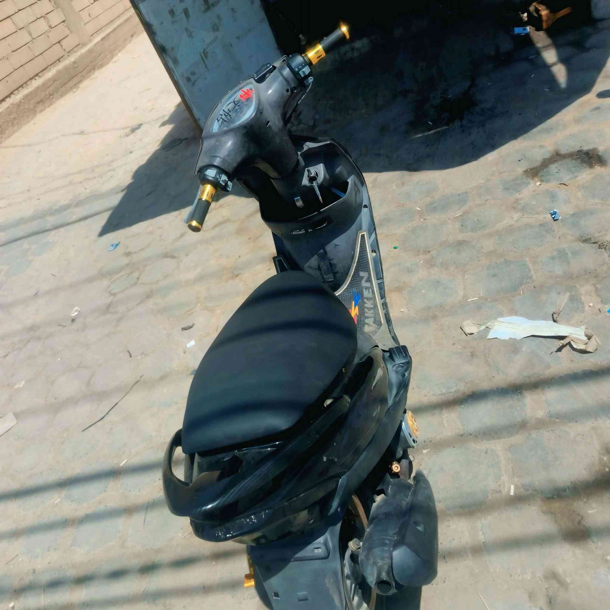 سلام عليكم
ماكس عدله للبيع 
مزوده 55دراجه خير من الله شغاله سلف هندر كهربائيات 
كلها شغاله شرط شلعه ومعدل دراجه على البلاد 
سعرها 500وبيها مجال 
عنوان طويريج
***********
