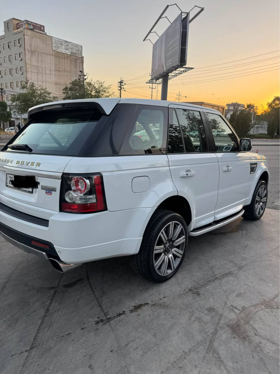 Range Rover sport autobiography 2013
سفری سەردارە 
خلیجیە زەمانە
سەیارەکە لە سفریەوە دوەم دەستە 
فول فول مواسه 
کامل سێرفس کراوە لە شەریکە 
هیچ نوقسانیەکی نیە هەمو گیانی لەسەر دەقی شەریکە ماوە 
تەنها 165هەزاری حەقیقی ڕۆیشتوە بە هەمو شەرت و زەمانێک 
هیچ نوقسانیەکی نیە هامو گیانی ئیش ئەکات 
بێ بۆیاخ بێ شوخت بێ چاڵ
نرخی 165$ 
*********** السليمانية, العراق
