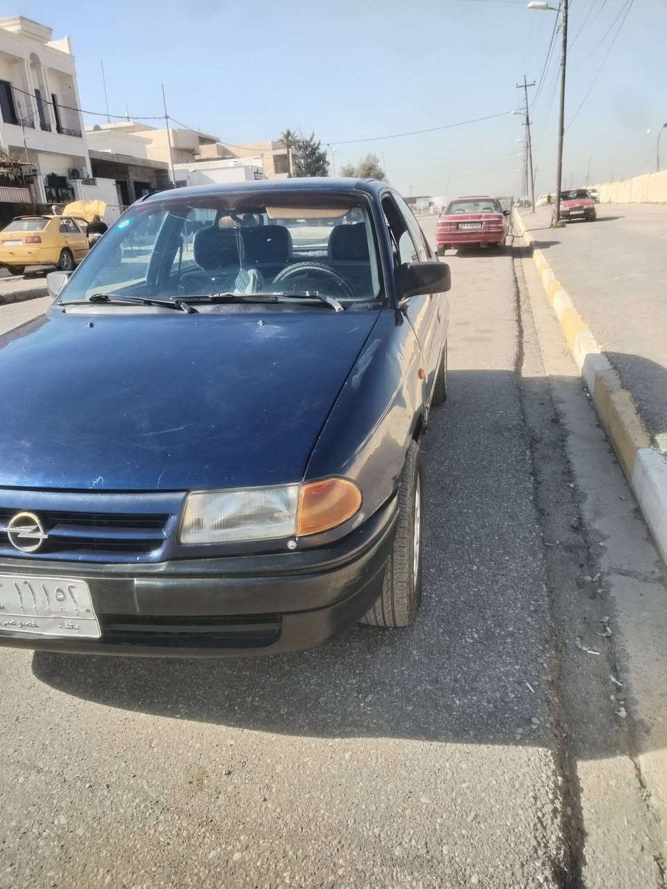 سلام عليكم استره حجم 18الموديل 93سنويه 2027رقم بغداد  الشرعي بلموصل موجود. شرط للتحويل تبريد ثلج سياره  مصبوغه عام جماليه  بدون ضرر السعر 40ورقه و بيها مجال العنوان موصل  رقمي ***********
