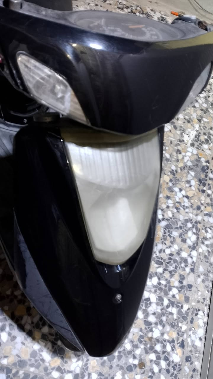 بريز للبيع شغالة سلف هندر مكينة خرسة اوراق كاملة مكاني بغداد حي البتول سعر 450 وبيها مجال رقمي ***********
