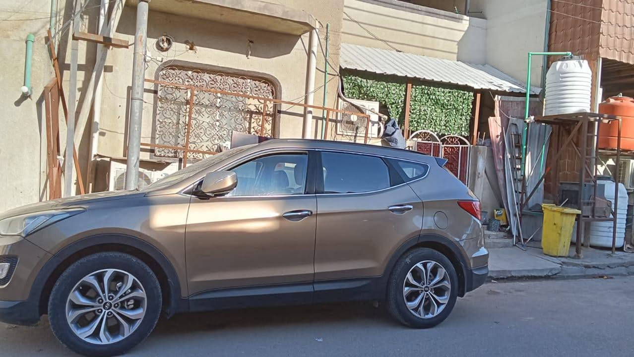 سلام عليكم
سنتافي 13 /4 سلندر شكل جديد سيارة بيهة طخات قليلة شوف العين حلوة جديدة نظيفة 
كلشي مكفول عدى البلاستيك 
رقم اربيل وكالة أو تحويل 
السعر: 160$ قابل للتفاوض
العنوان :البصرة الجمهورية شارع الإطفاء 
الموبايل: ***********
