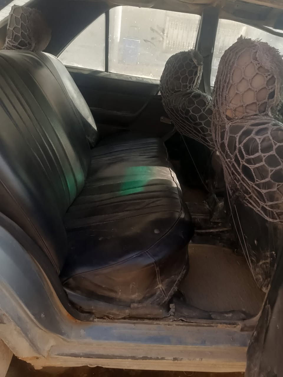 سلام عليكم سياره رقمه ديالئ لبيع مكان شعله شرط  تحويل سياره  رقم ***********
