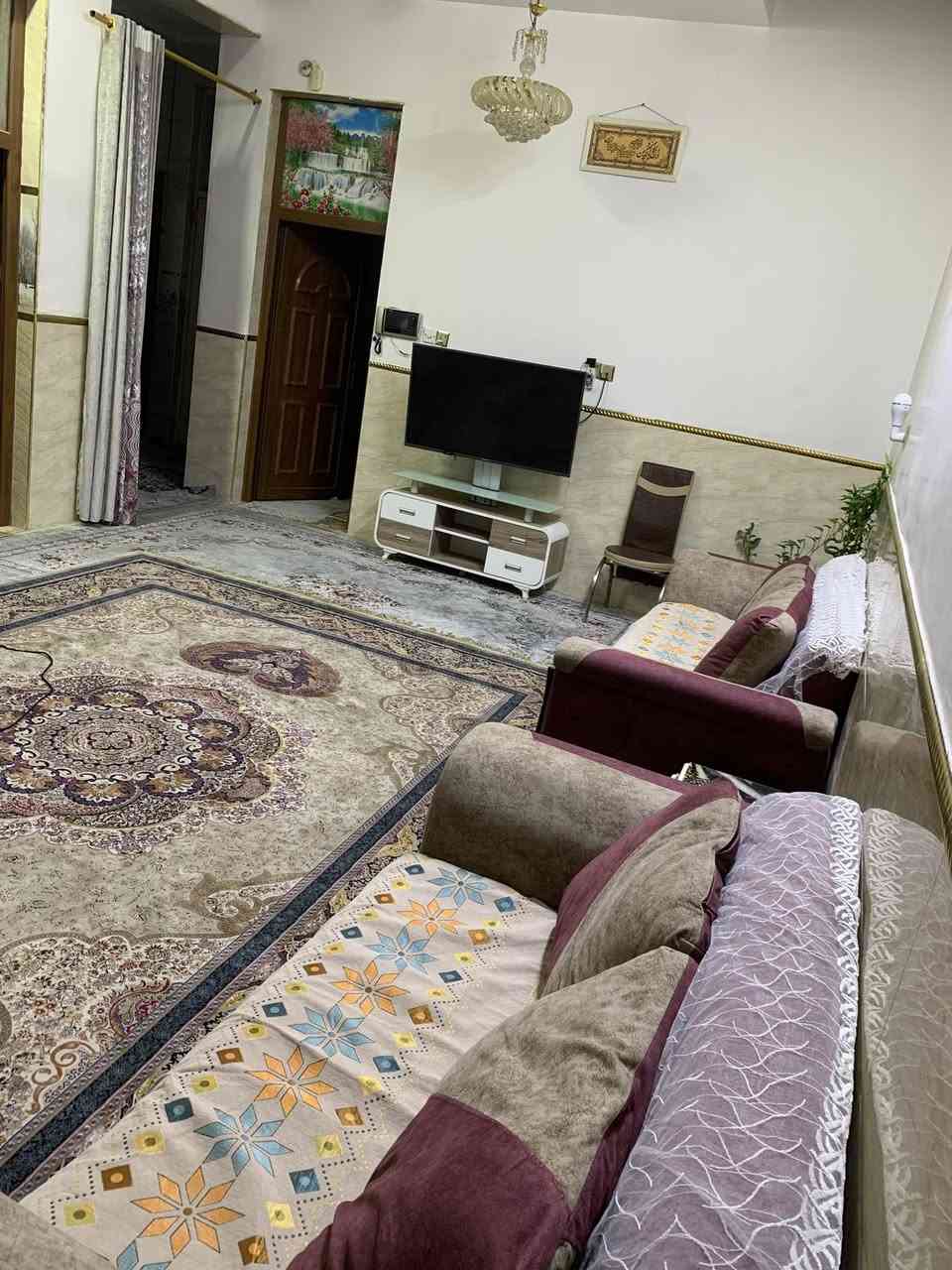 دار للبيع 
بلوك ١٢٨ دار ١٢ ركن مقابل حديقة موقع مميزا جدا قرب شارع كربلاء وقريب على السنتر
250م 
يحتوي على مشتمل بناء درجة اوالى  صب كونكريت طابوك نهروان 110م معزوال 
البيت الثاني
يحتوي على ٤ غرف نوم + مطبخ حار 
مصبوغ بلاستك
منظومة مياة درجة اوالى
السطح مسقوف سندويج 
الفواصل الصب تم معالجتها بمادة تمنع التسريب مياه الامطار
الاستفسار ***********
