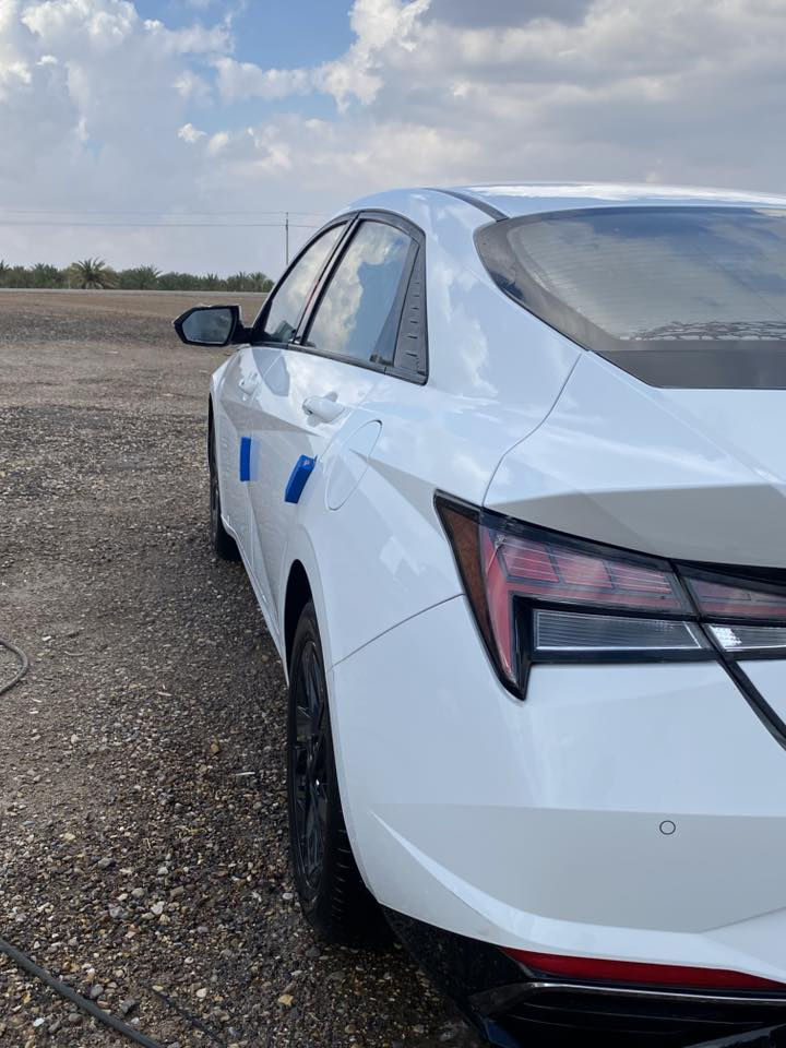 سلام عليكم النترا أفانتي موديل ٢٠٢١ بيها ٣ قطع رش من الخارج السونار مرفق مع الصور رقم ميسان محرك ١٦٠٠ تيربو المرغوب محركها فول السياره جديده كلش فول مواصفات عدا التنته السعر ١٤٥ وبيها مجال الاتصال ***********
