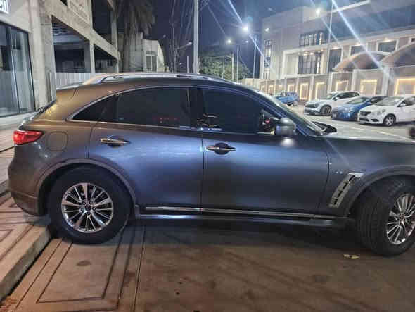 الوحش الانفنتي 2016
وارد امريكي حادث جاملغ خلفي مصلح نفسه 
كشنات جلد كهرباء 
بصمات 
صندوق كهرباء 
لايت led ديناميكي 
مانع انزلاق . كروس سرعه .  نضام ثلوج 
تخم تاير دلوب جديد  سياره مابيه اي نقص 
ترايك وين متريد 
سعر 175 وبيه مجال بسيط 
اتصل *********** يوجد واتساب بغداد
