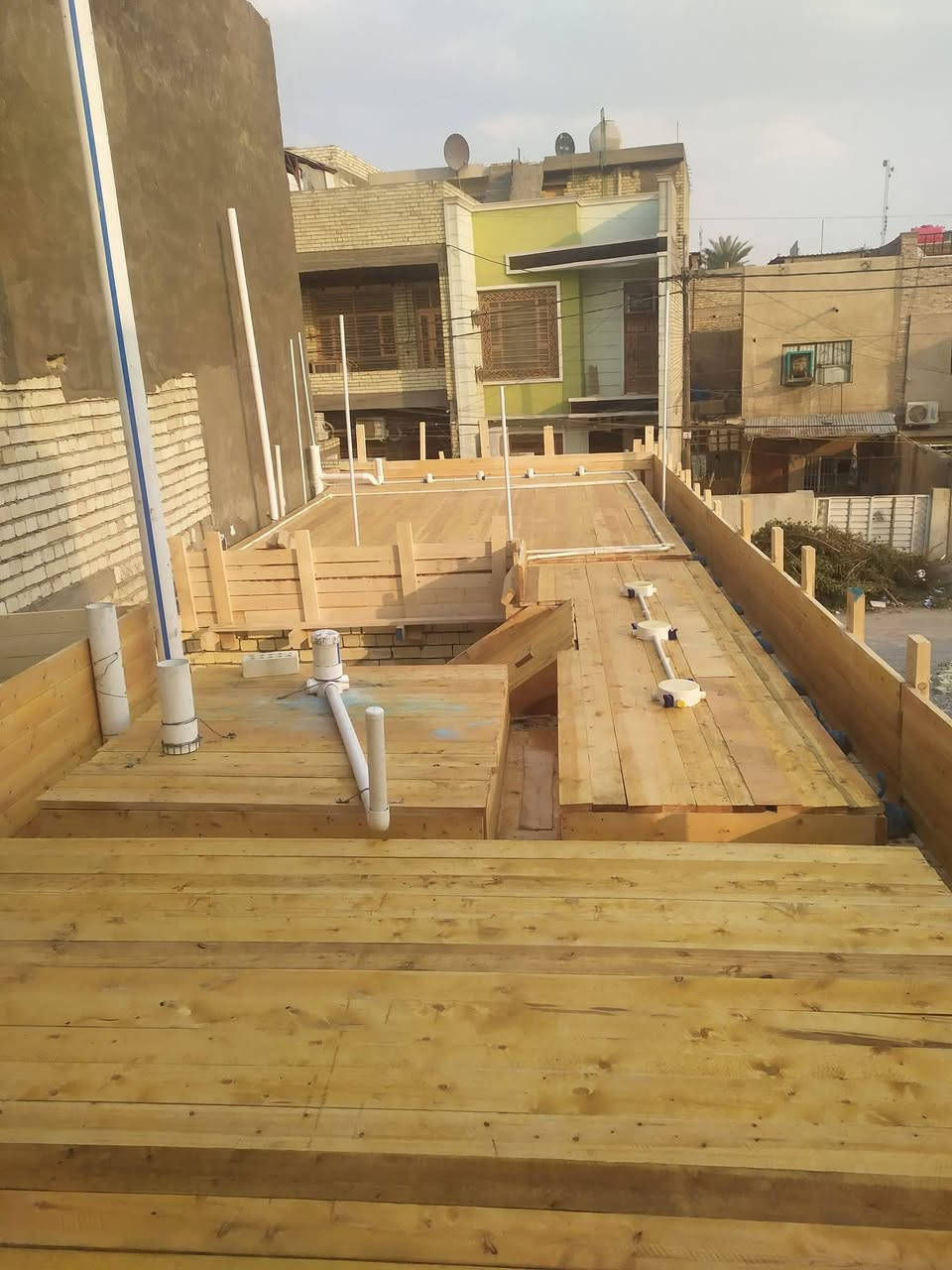 نجاره وتسليح وصب شغل درجة اولى واستلام مهندس ومخافة الله بالعمل ابوعلي النجار هذا رقمي بي واتساب بغداد فقط ***********
