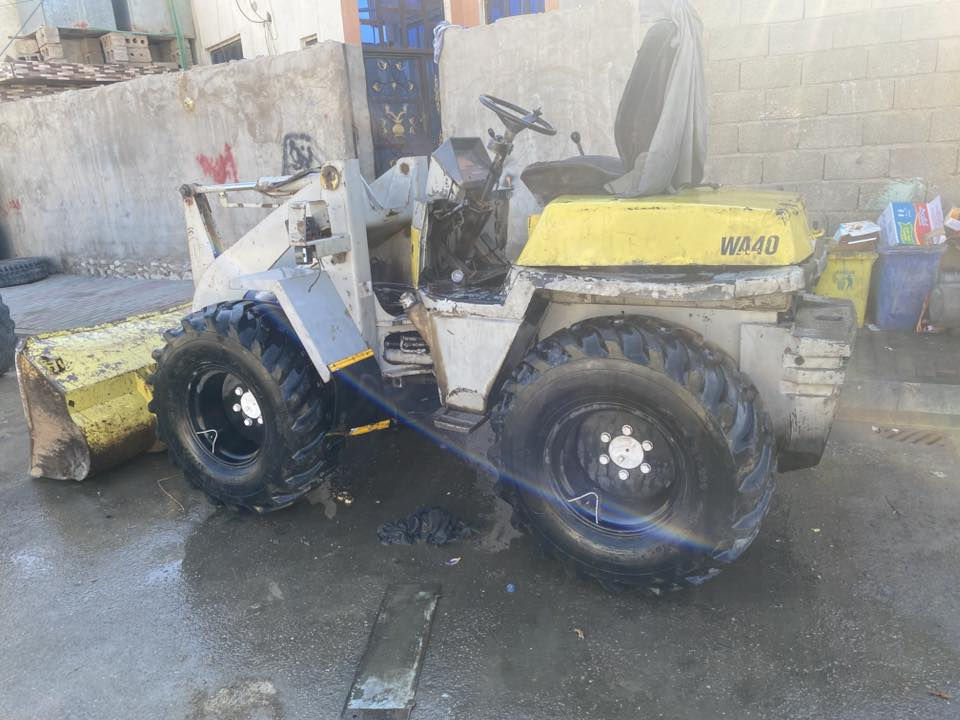 شفل كاماتسو حجم 40 تخم تايرات مامسجل مكان رمادي مكينه نضيقه رقم ***********
