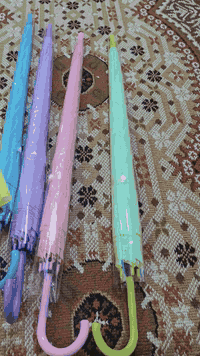 🌸 السلام عليكم زبائننا الكرام 🌸 🪬 تم توفير شمسية ملوّنة – حجم وسط – بس...