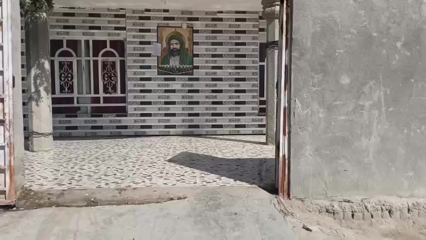 السلام عليكم ورحمة الله وبركاته
اللهم صلِّ على محمد وآل محمد 🤍
✨ فرصة مميزة للبيع ✨
🔹 دار للبيع بموقع هادئ ومناسب جداً للسكن
📐 المساحة: 250 متر
📏 الواجهة: 17 متر
📏 النزال: 15 متر
📄 جنس العقار: طابو صرف زراعي (سند 25)
📍 الموقع: خلف معهد أبو غرق
🚗 يبعد تقريباً 1 كم عن المعهد
💰 فرصة مناسبة للسكن أو الاستثمار
📞 للاستفسار والحجز:
☎️ ***********
📱 *********** (واتساب فقط)
💬 تفضل خاص وبخدمتكم دائماً 🌹
تاج راسي
