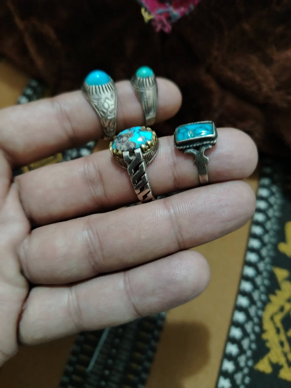 السلام عليكم
اربع محابس فيروزي نيشابوري #للبيع
السعر 120


**إذا كنت صاحب هذا الإعلان وتريد حذفه لأي سبب، رجاءا أرسل رسالة إلى الدعم الفني**