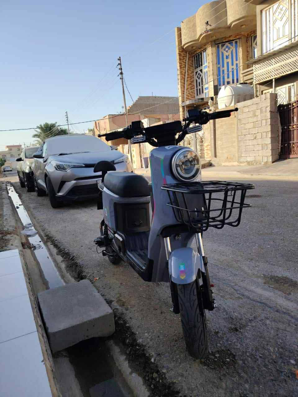 دراجه كامله لبيع كلشي ويا نضيفه ال شراي خاص *********** سعر ٣٥٠
