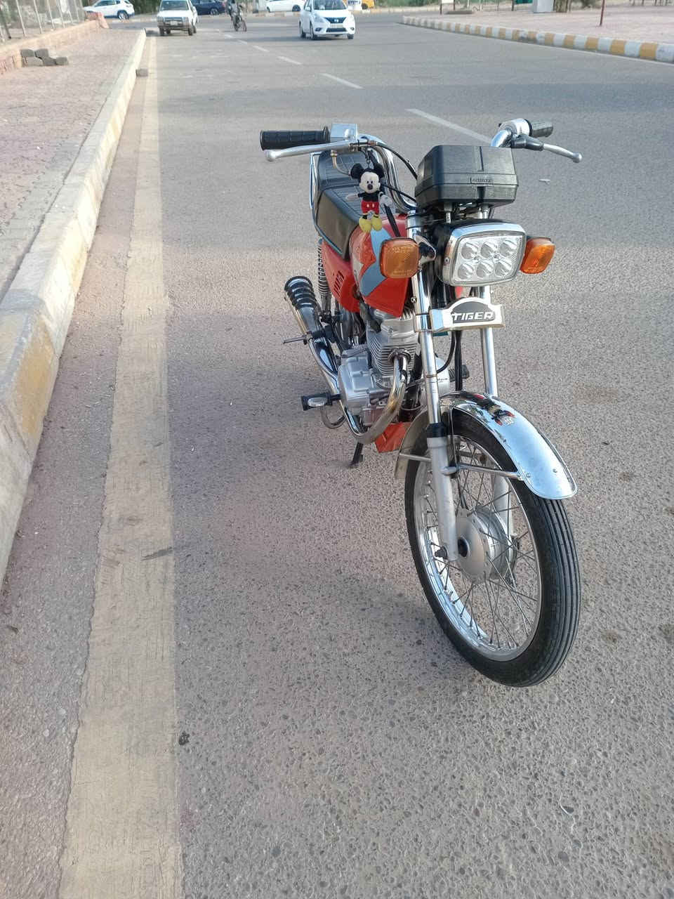 دراجه نظيفه سعرها 750 تعمير بدون اوراق هذا رقمي به واتساب ***********
