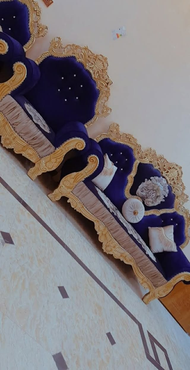 تخم ملكي 14مقعد نضيف كلش اي ضرر مابي بالحقيقه كلش حلو الصوره ضالمته كلش ب 750 وبي مجال بغداد البلديات


**إذا كنت صاحب هذا الإعلان وتريد حذفه لأي سبب، رجاءا أرسل رسالة إلى الدعم الفني**