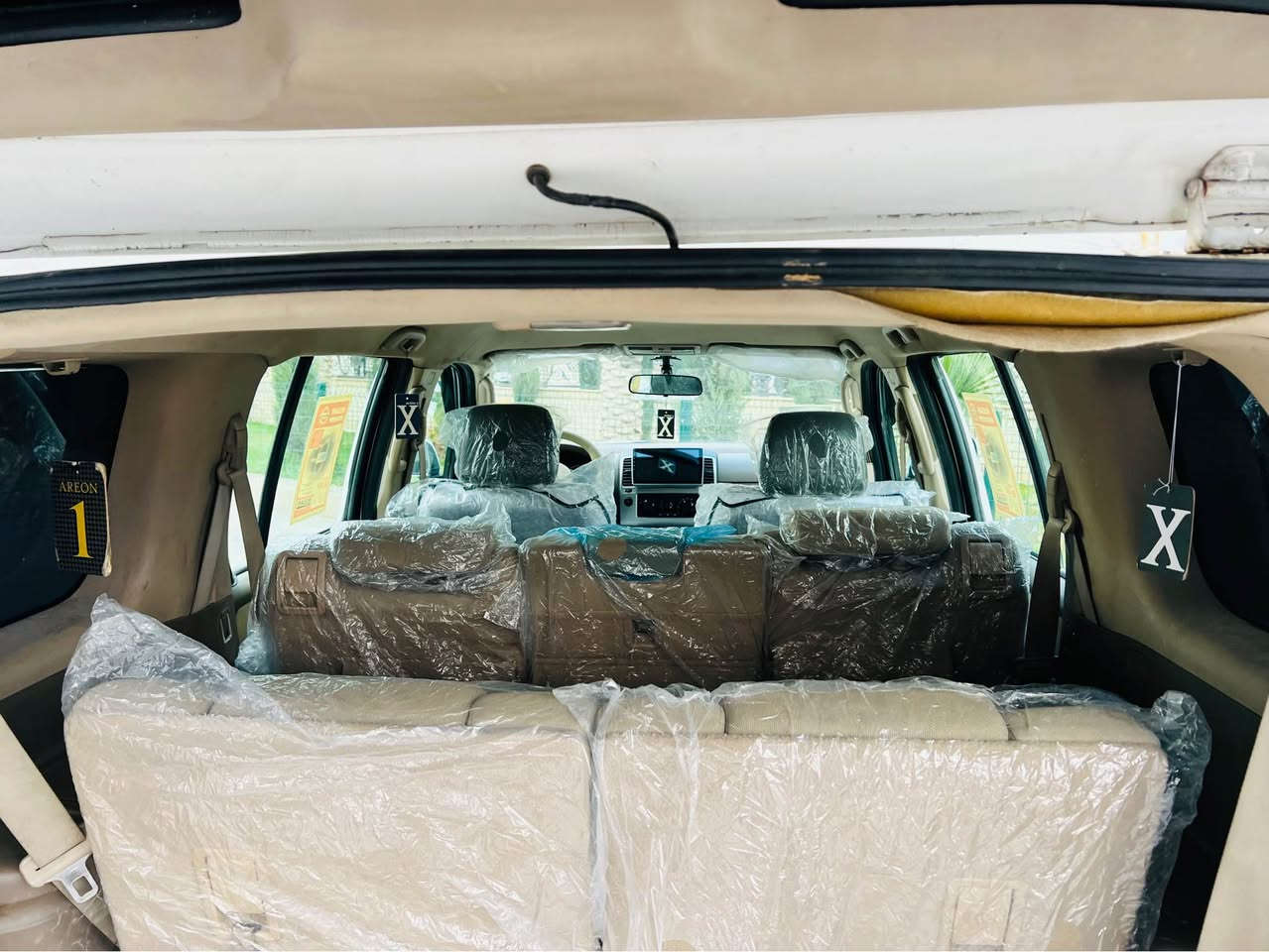 نيسان پاسفاندر …مۆدیل٢٠٠٦….سەنەوینوێ٢٠٢٨..گێرو مەکینەو تەبریدو دەبل ئەکسلی بەشەرتە…بەناوی خۆمە وەکالەو تەحویل بەشەرت…سەقفو ٥پارچەی سبوغە بێ وەرگەران…سعری٧٨$مجال شوێن هەولیر..***********ساحیب سەیارە ڤایبەر واتسئاپ أربيل, العراق
