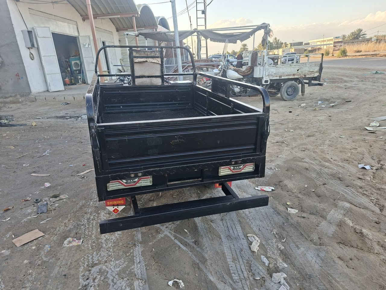 السلام عليكم ستوته جمره موديل ٢٢ اوراق اصولي كهربائيات شغاله نكره سلف مكينه ما مفتوحه السعر ١٨٠٠ وبيها مجال مكاني الحمزه الغربي منطقة الزبار ***********
