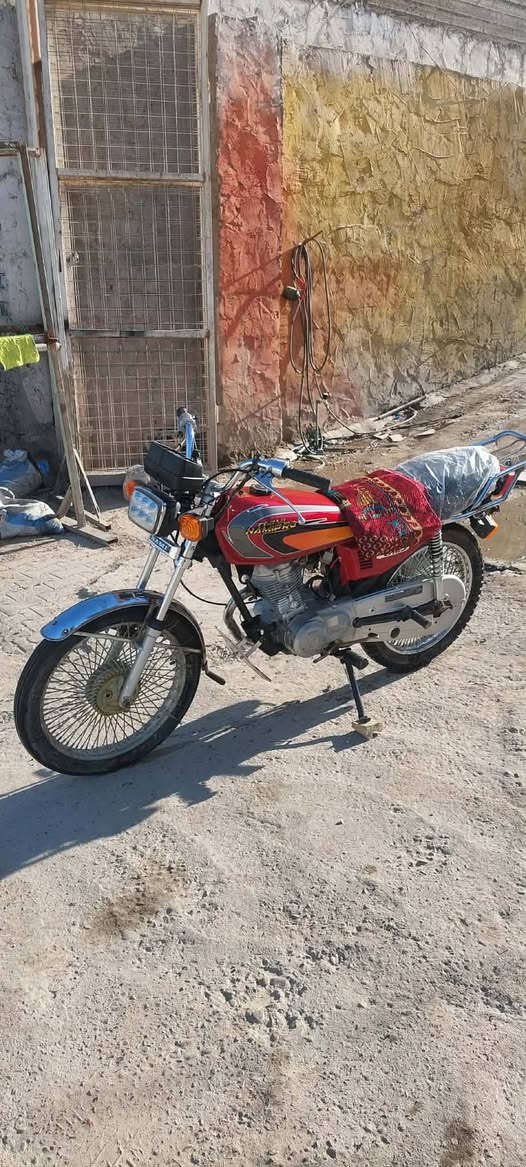 دراجه اربعه كير  اوراق موديل22
دراجه نضيفه وحلوه مال جناي 
سعر525وبيه مجال حك جيه وتساب ***********
