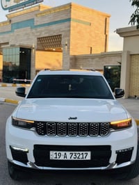 جيب كراند شيروكي 2024 / شهداء بأسمنا • المحرك: 6 سلندر، 293 حصان.  • ن...