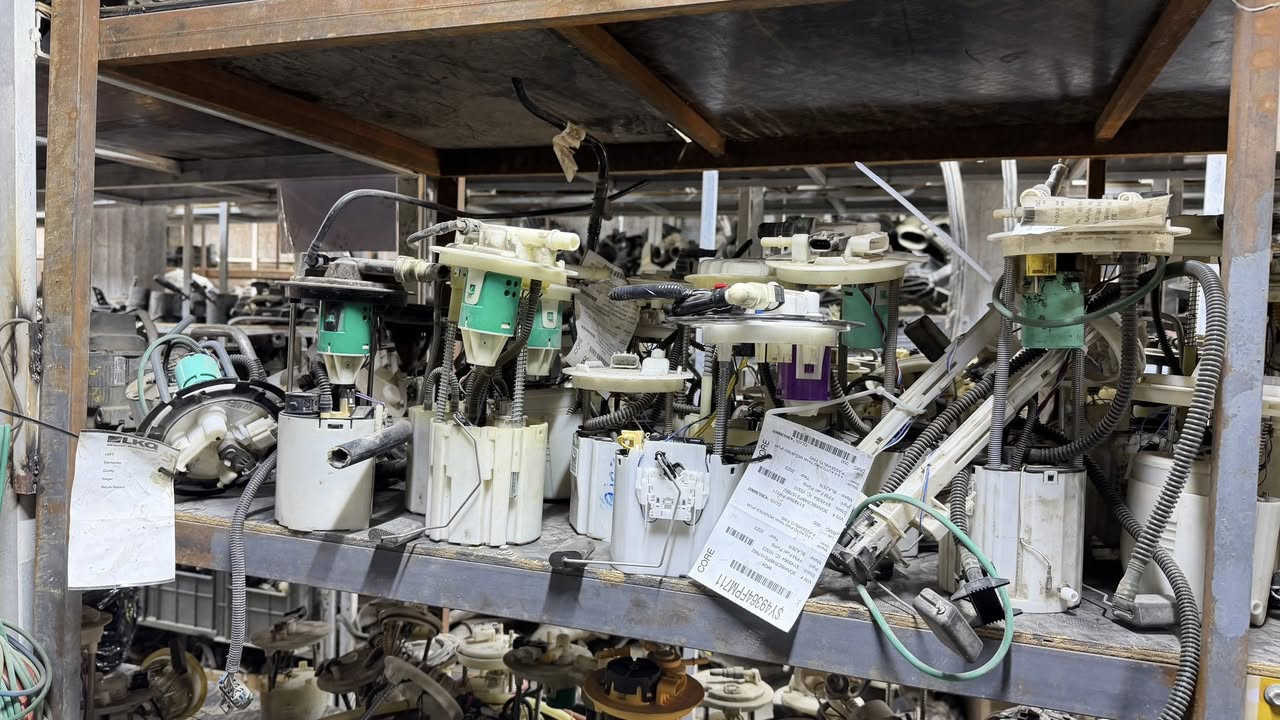 مجمع الحسنين كربلاء المقدسة طويريج
متوفر جميع قطع الغيار السيارات الامريكي 
هـ***********
