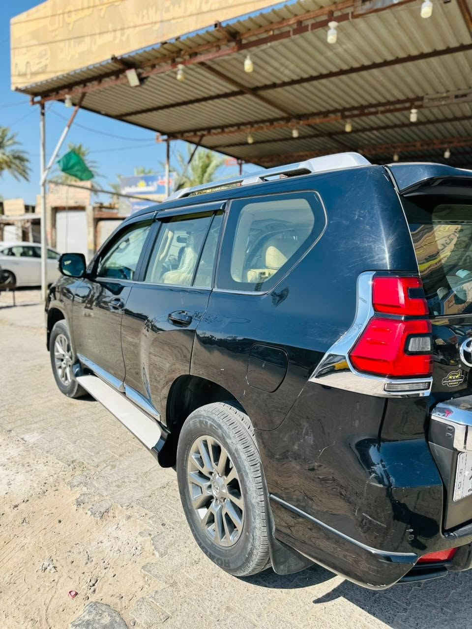 برادو ٢٠١٩ فول الفول دبل تانكي 
باسمي 
بيه صبغ بابين 
ماشيه ٩٠الف
اسبيره منازل
السعر ٣١٠ دولار
مكانه نجف 
***********
