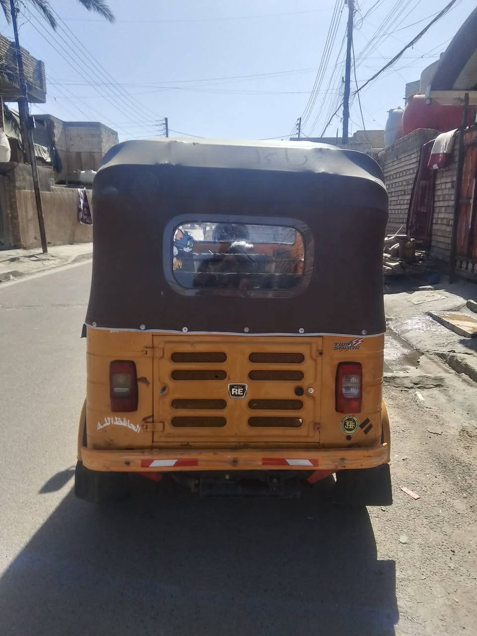 سلام عليكم تكتك للبيع موديل 19شهر السابع اوراق محرك اكسن خير من اللة المكان  الكمالية رقم ***********
