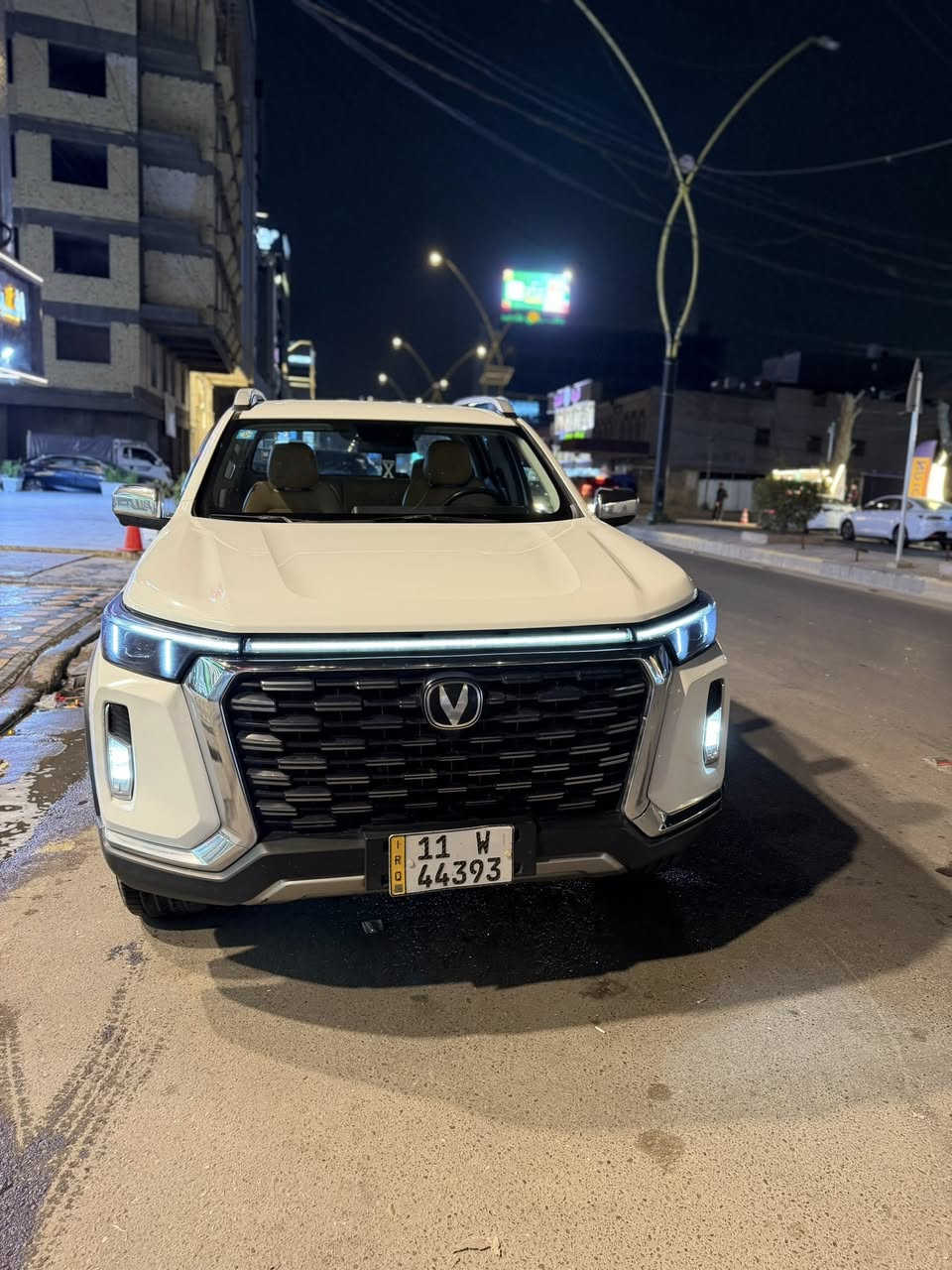 السلام عليكم
بيكم شانجان 2025 
السيارا جديده متصرف عليه ربع دينار 
ممشه السيارا 100 الف 
السيارا بعدهي علا وضه الشركه 
الكشنات مدوشمه 
تاير جديده 
5 راكب 
بديهة جبير 
بيع مستعجل معروضه ب28 مجال بصيط 
*********** 
مكان السيارا لاعضميه
