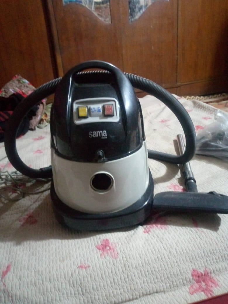 سلام عليكم مكناسه كهربائية وبيه غسل جديده استعمال قليل كلش سعره مناسب 85وبيه مجال  قليل كربلاء رقم ***********
