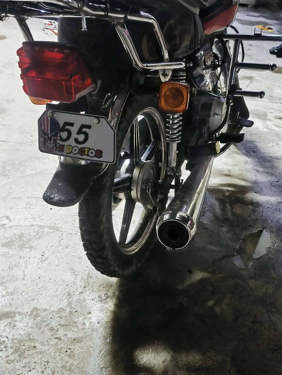 السلام عليكم موطور للبيع موديل 2020 كهربائيات شغاله سلف شغال محرك معمر جديد سعر 400 وبيه مجال للاستفسار الاتصال علرقم 
***********
