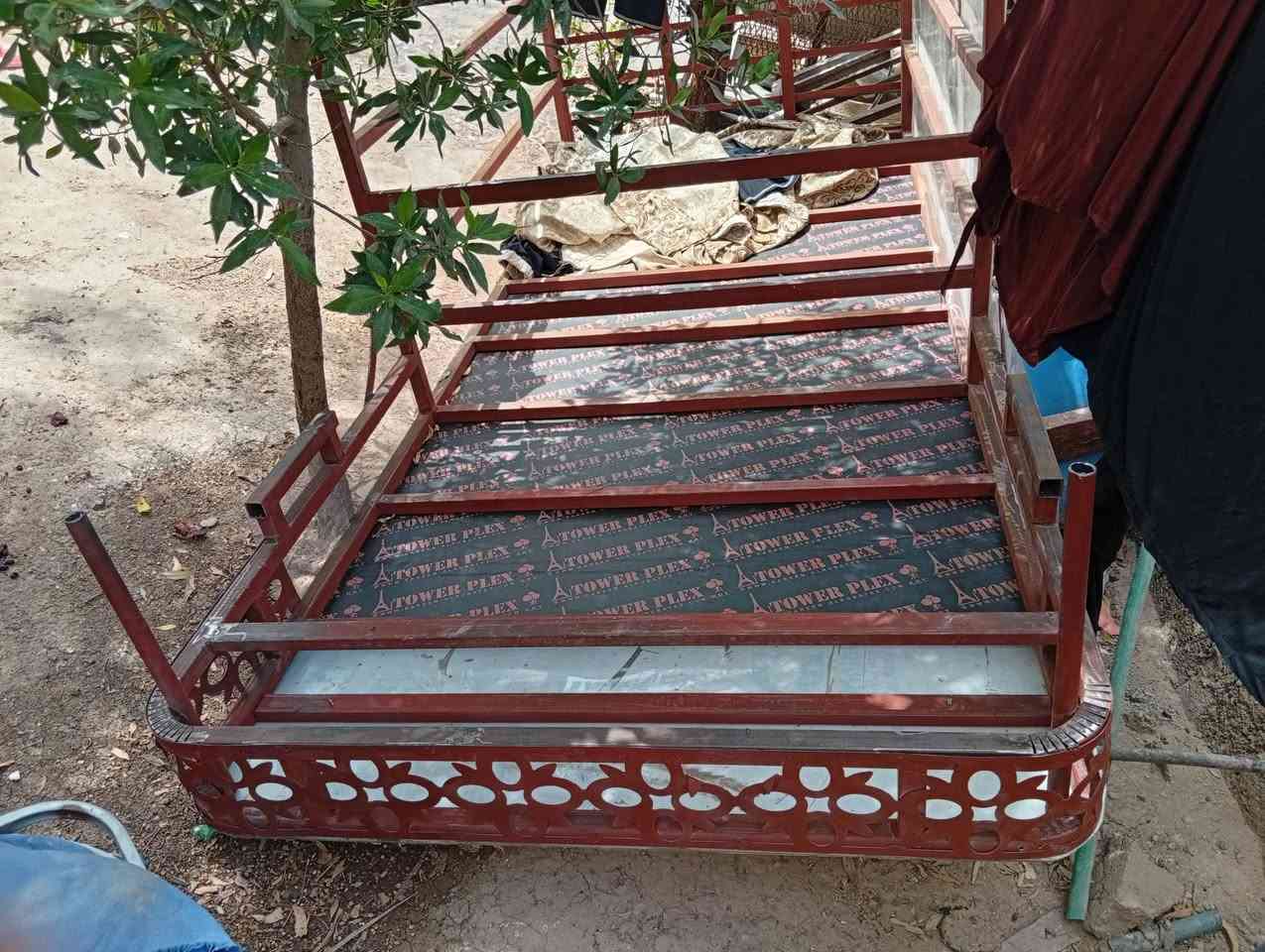 اسلام عليكم امحجر ابو الفره تفصال جديد ومغلف سجاجي ال سعر 200وبيه مجال ***********
