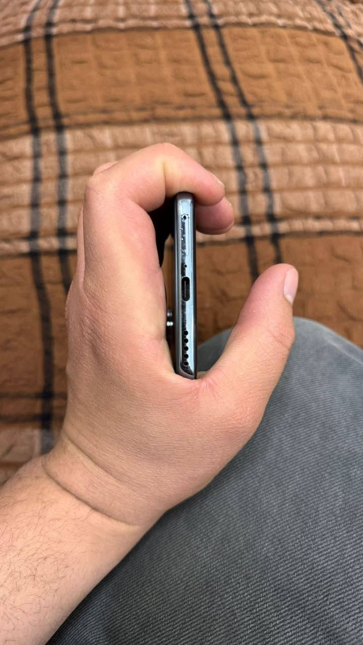 Honor 90 للبيع او مراوس بايفون
ذاكرة 512 كامرة 200 ميكا بطارية 5000
بدون عطل وبدون تصليح جهاز شغال ومابي خلل.
السعر 200 الف وبي مجال.
مكاني نجف
للاستفسار
***********
