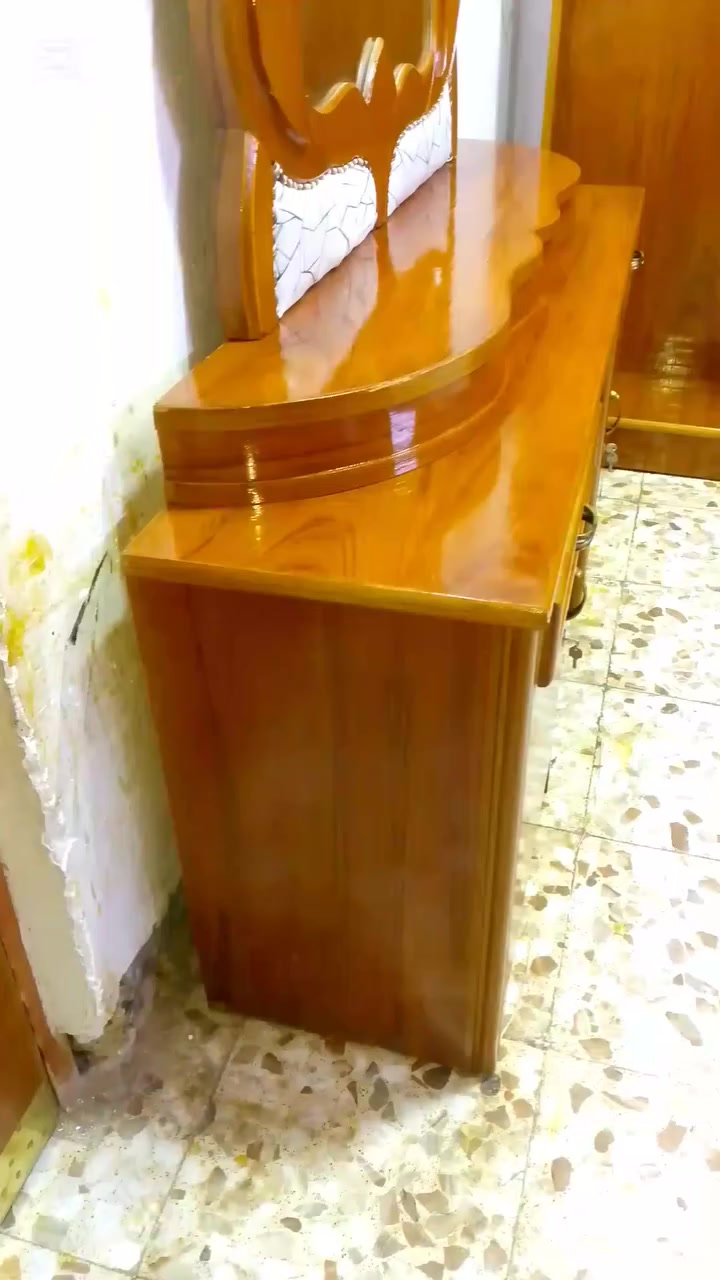 مكلف بلنشر غرفه تسكام نجاره تكمه صاج داخل وخارج ظهر جرجوبه مليون وبيه مجال مكانه حله للاستفسار الاتصال بالرقم ***********
