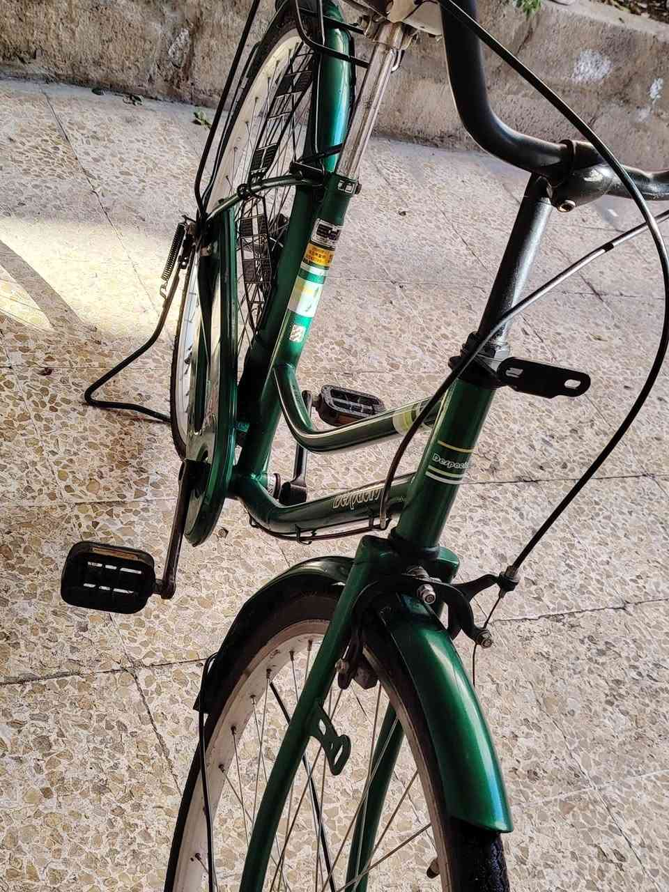 بايسكل عبد الحليم للبيع.
الشراي يتصل. ***********
