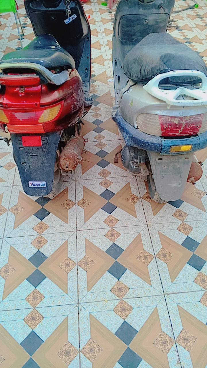 السلام عليكم دراجه فراشه للبيع شغاله بس من اخنكها تشتغل وتطفه السيام الهندر انكطم ولسلف عاطل  سعرهن 200 رقم***********بي واتساب
