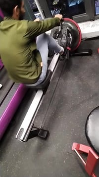 تجديف لايف فتنس للبيع العنوان بغداد 07714878218