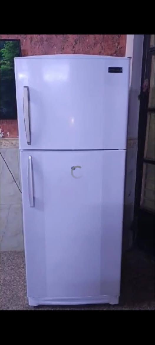 ثلاجه 24قـــــــــدم اخت الجديد


**إذا كنت صاحب هذا الإعلان وتريد حذفه لأي سبب، رجاءا أرسل رسالة إلى الدعم الفني**