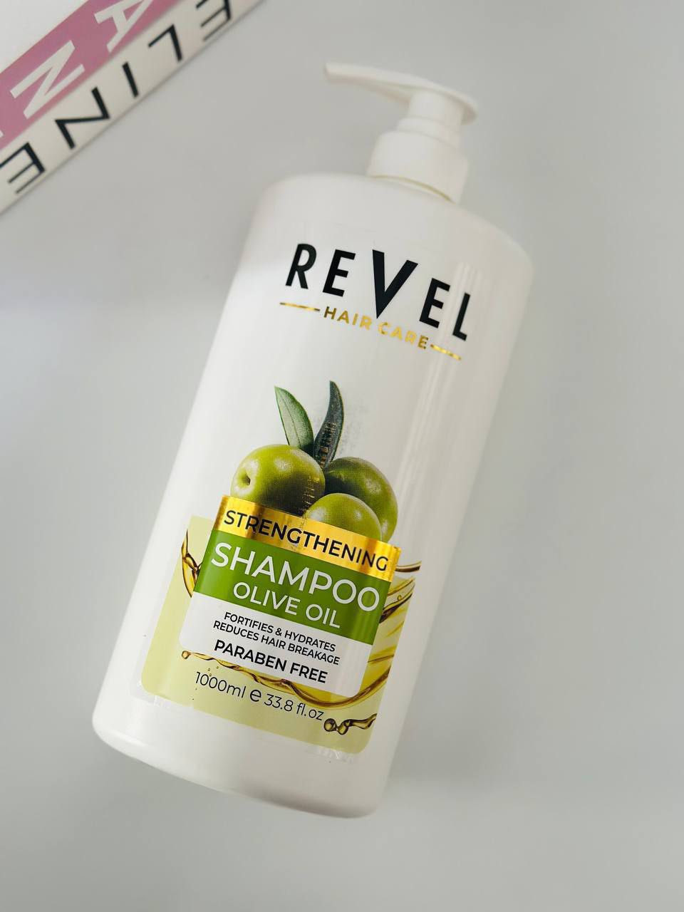 كوزمتك ئاسو❤️
اهلاً وسهلاً زبائننا الغوالي ❤️
وصل وجبه جديد 

شامبو للشعر من ماركة ريفيل 

-شامبو الكيراتين: 
مصمم لتقليل تقصف الشعر وتكسره، وتحسين لمعانه ونعومته. 

-شامبو حليب جوز الهند : 
مرطب للشعر، ويشجع على صحة فروة الرأس، ويقوي الشعر ويصلحه.

-شامبو زيت شجرة الشاي : 
مضاد للقشرة، ويلطف فروة الرأس.

-شامبو المغذي بزيت الأفوكادو:
يُغذي فروة الرأس ويُحارب جفاف وتلف الشعر. 

-شامبو المضاد لتساقط الشعر بالبروتين والأرجان:
يُغذي فروة الرأس ويُقوي ويُصلح الشعر. 

-شامبو المقوي بزيت الزيتون:
يُقوي ويُرطب الشعر. ويُقلل من تكسر الشعر.

الحجم الكبير 1000 مل

العنوان/خانقين شارع الاطباء فرع عماد مرطبات ❤️
يوجد خدمه  توصيل لجميع محافظات العراق


**إذا كنت صاحب هذا الإعلان وتريد حذفه لأي سبب، رجاءا أرسل رسالة إلى الدعم الفني**