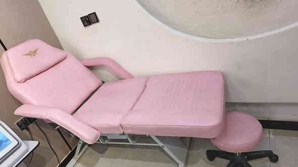 سلام سديه متحركه تفيد الحلاقين و الصالونات والعيادات السعر 200 للاستفسار رقم ***********
