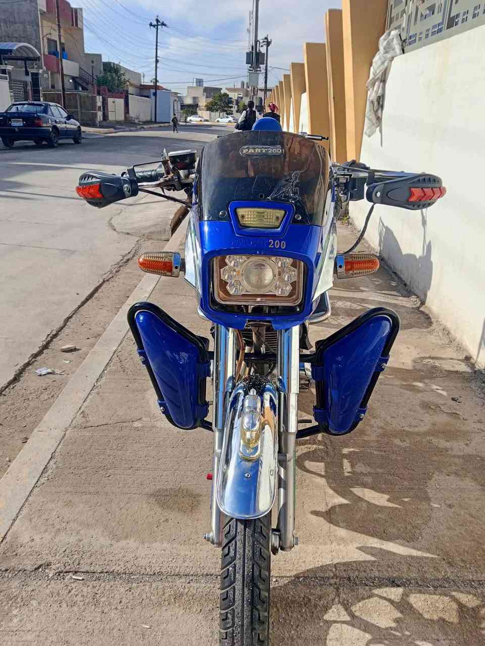 بارت 2023 منفيس كمرك مدفوع كامل 7 اوارق بس باقي ترقيم محرك بشرط ما مفتوح كهربائية كله شغال
ماطور كله عل بلاد 
السعر 700 الف 
رقم تلفون *********** 
مكاني كركوك دوميز
