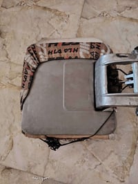 كشن قلاب جديد يرهم عل جنبي هايسه شيري للبيع سعر120 وبي مجال مكان بغداد...