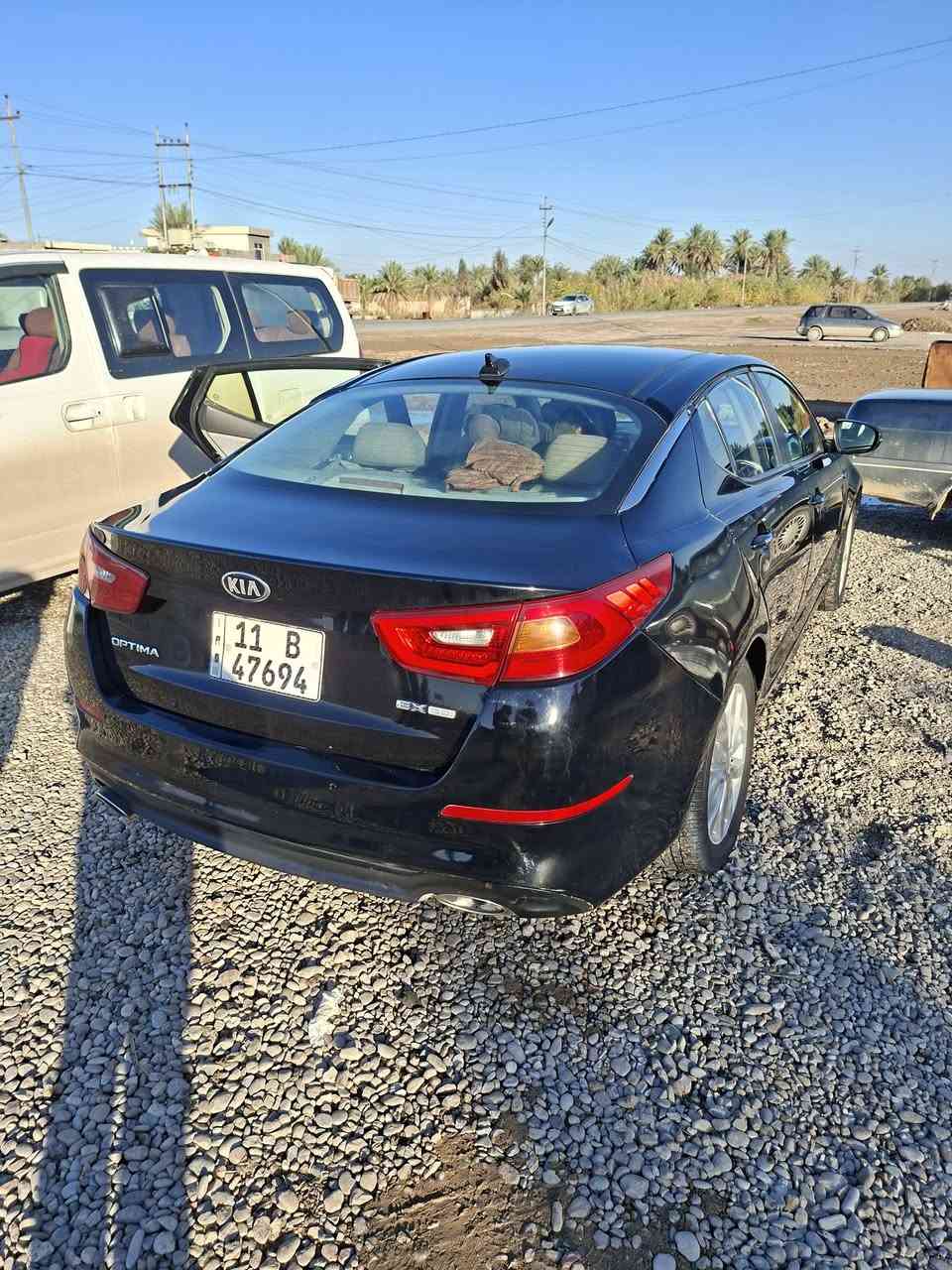 اوبتما للبيع
موديل 2015. 
رقم بغداد 
بسمي سياره حلوه بمعنه الكلمه احلى من الصور 
بصمه تشغيل تبريد تدفئه كهربائيات كامله كله شغل 
فول مواصفات كير مكينه شرط السونار مرفق مع الصور 
السعر 115 بيها مجال بسيط 
مامتواجد ع الفيس 
رقم الهاتف ***********
