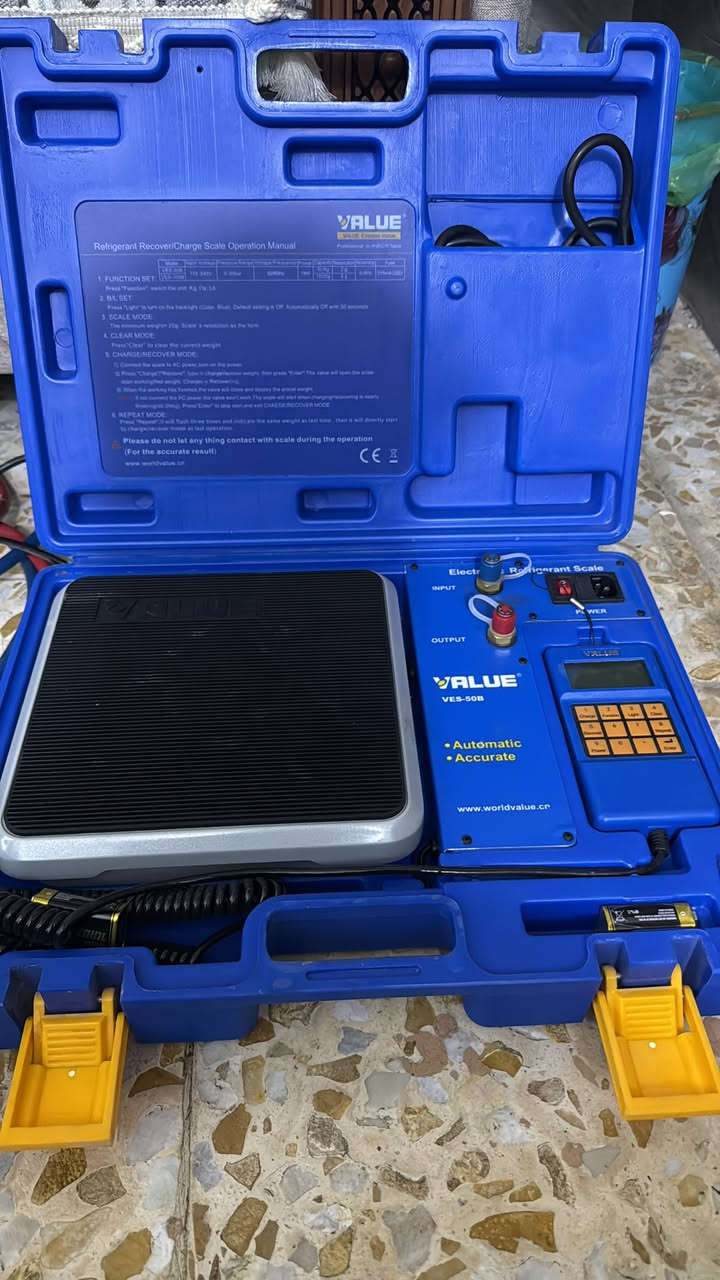 اخوان عندي ذني للبيع الله يشهد ورسوله الميزان والفاكيوم مامستعملهن ولا مره اخوان السعر قفلهم ٢٠٠شلع محتاج فلوس والله بس سعر قفل ٢٠٠شراي يتصل ***********
