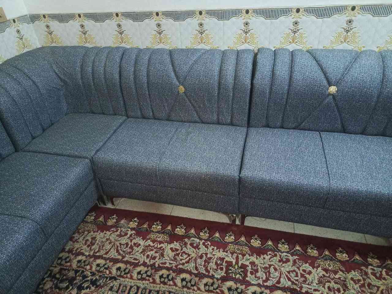 اسلام عليكم ديوان 11مقعد جديد غير مستعمل تسكام كله بلوك اسود وسفنج مميز اولا مكاني  حله نادر الثانيه عله الخدمي ***********واتساب
