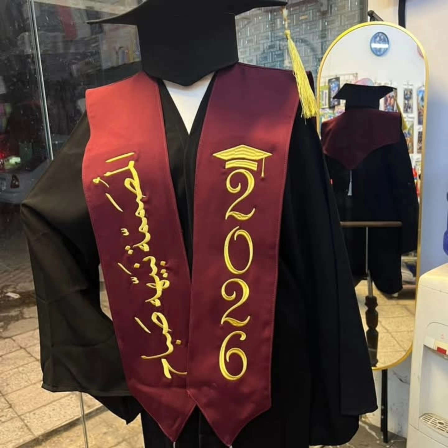 بدا موسم روب التخرج زبائننا الاعزاء مفتوح الحجز🧑‍🎓

مفرد وجمله 💐
لسنا الوحيدين لاكننا الأفضل 👍🏻💯

يوفر لكم زي تخرج 🥰
روب, وشاح, قبعة, 
متوفر بكج (باربي، كوبرا، بولستر خليجي، ) 

وكذلك متوفر وشاح ملكي، قبعه ملكي، وشاح عادي، قبعه دائري، 

كافة الالوان⚪⚫🟤🟣🔵🟢🟡🟠🔴

🌷وكذلك متوفر بكج كامل يحتوي البكج🌷 ( روب ،قبعه،وشاح ، مع الطبع او التطريز )

بكج كامل بولستر خليجي مع الطبع او التطريز 
بكج باربي مع الطبع او التطريز
بكج كوبرا سواد فاحم مع الطبع او التطريز 

متوفر بروشات
* متوفر مستلزمات تخرج من المرحلة( الروضه الى الدكتوراه)

للحجز مراسلة البيج ♥️🇮🇶
توصيل بغداد 5
محافظات 5


**إذا كنت صاحب هذا الإعلان وتريد حذفه لأي سبب، رجاءا أرسل رسالة إلى الدعم الفني**