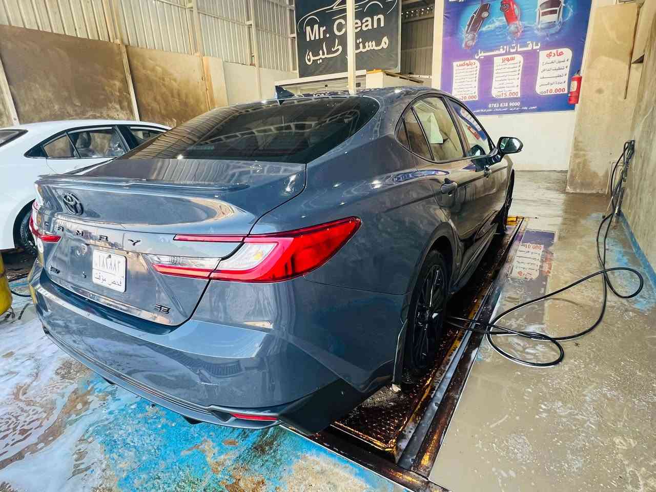 للبيع كامري se موديل 25 هايبرد ماشيه 7000 حادث جانبي بجم كبس ارباك برده ودركة دخول جديد وترقيم جديد بغداد  داخل رصاصي  مكانها بغداد ابو غريب سياره بيها صبغ 3 قطع ونص
*********** سعرها 195 مصلحه وجاهزه بدون اي نقص واتساب او اتصال
