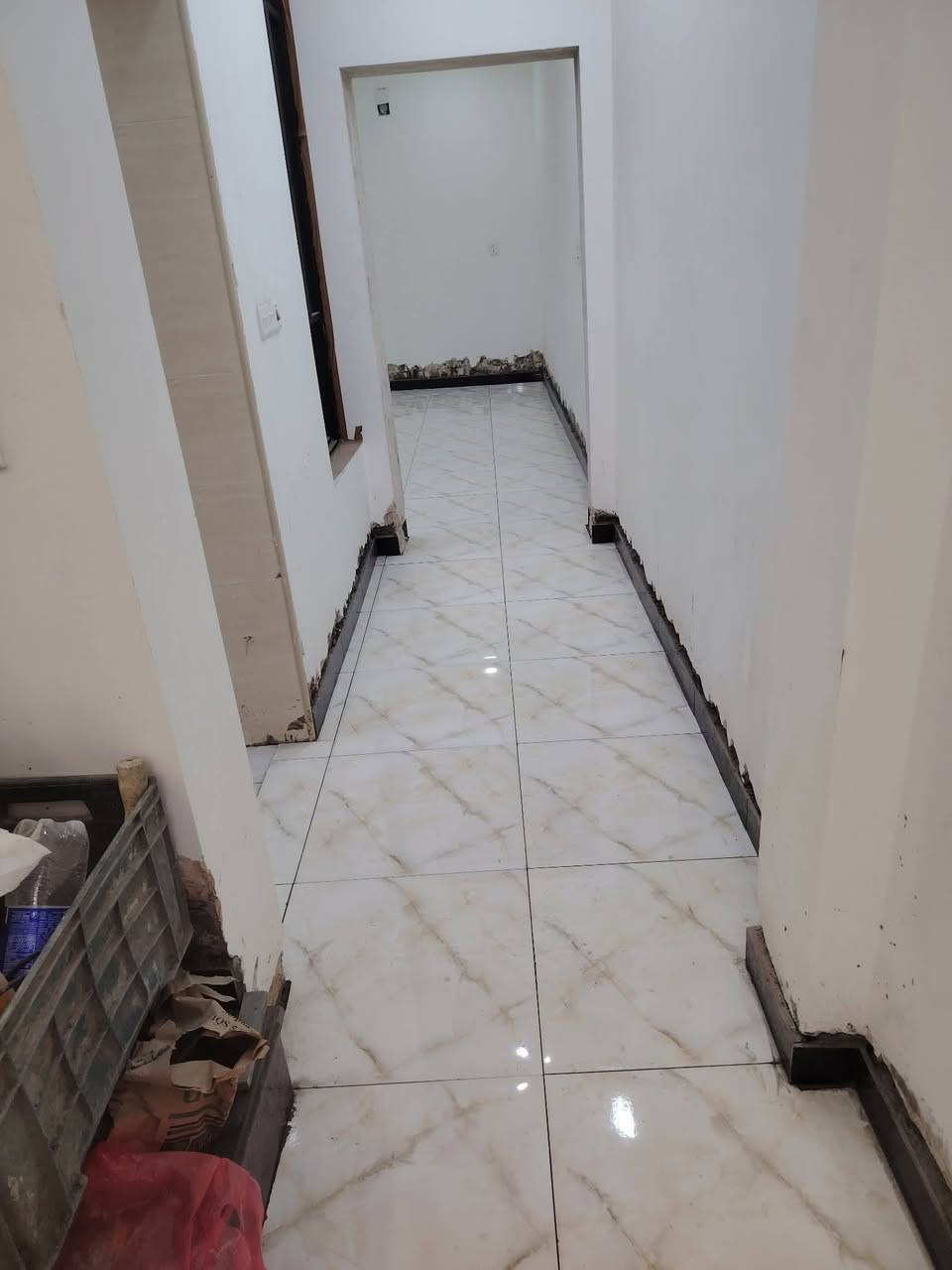 مكتب الرحمن للسيراميك
تركيب سيراميك • بورسلين • مرمر
✔️ دقة بالمواعيد
✔️ سرعة بإنجاز العمل
✔️ شغل احترافي وضمان جودة
✔️ أمانة وإتقان
خدمة مرافقة الزبون لشراء المواد
 واتساب 
***********
***********
كادر خلفات نشغل بسعر مناسب وشغل احترافي
